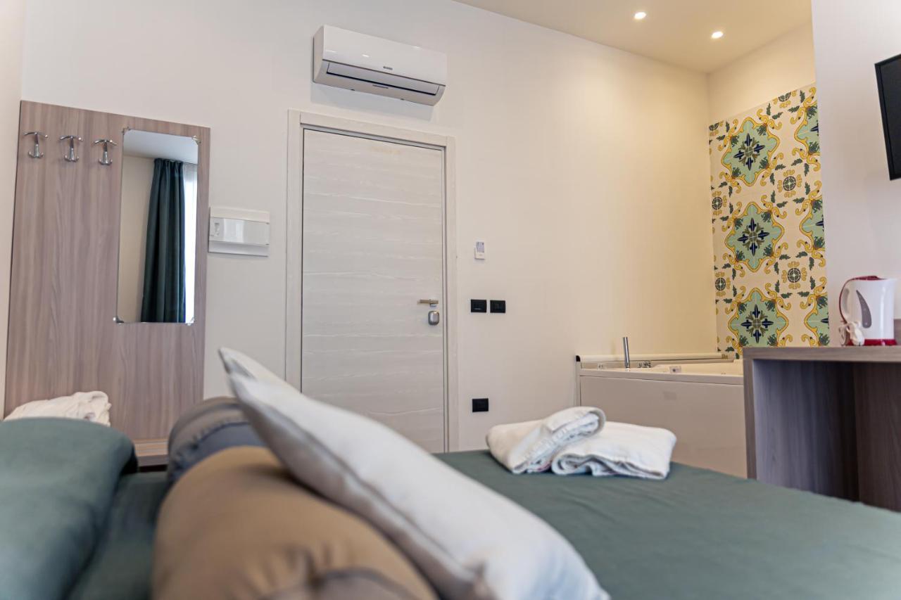Residenza San Lorenzo Νάπολη Εξωτερικό φωτογραφία