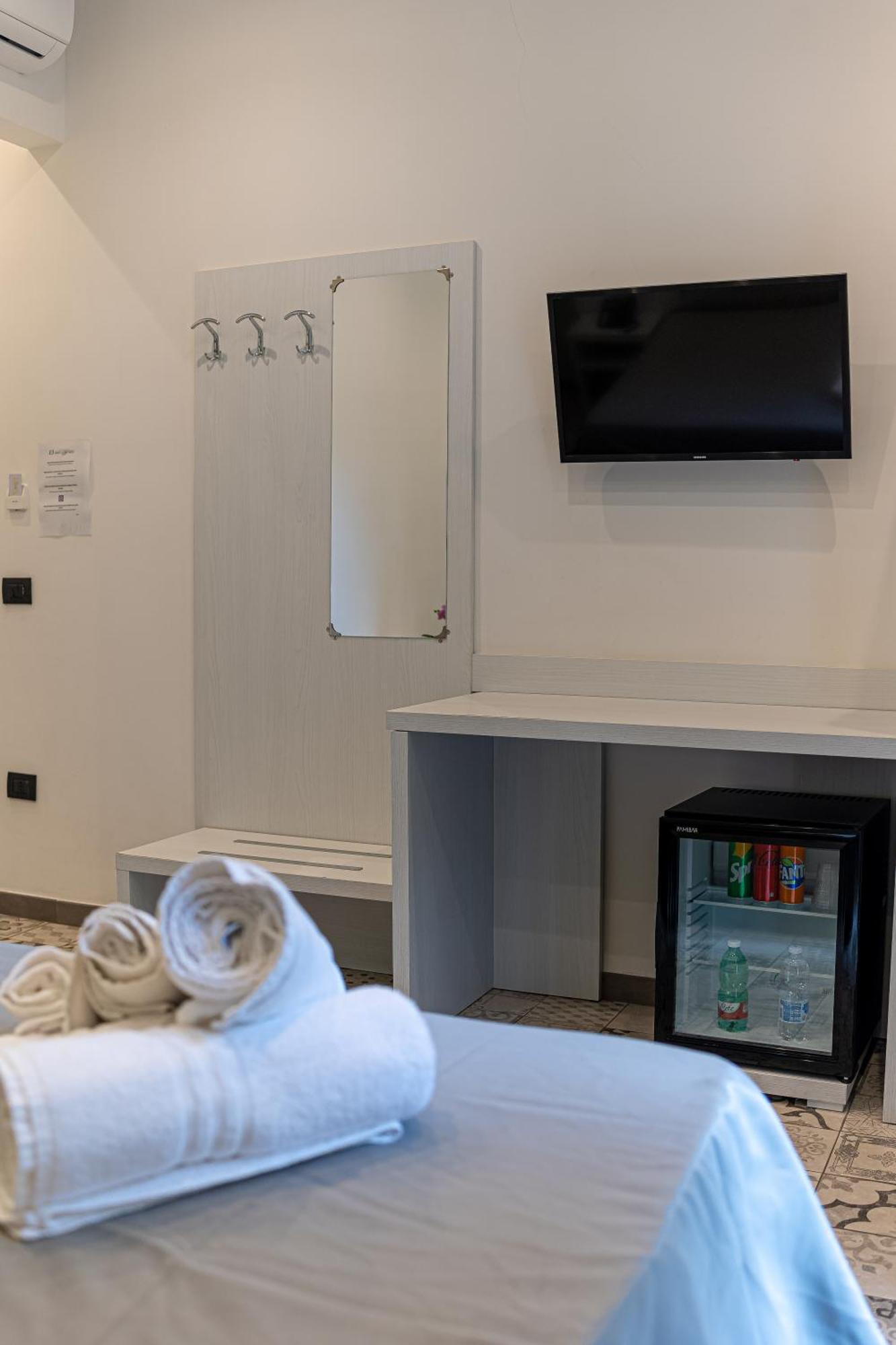 Residenza San Lorenzo Νάπολη Εξωτερικό φωτογραφία